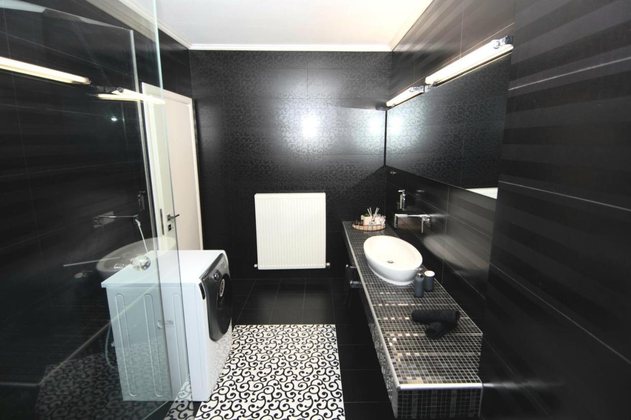 Mistral Luxury Living Lejlighedshotel Néa Péramos Eksteriør billede