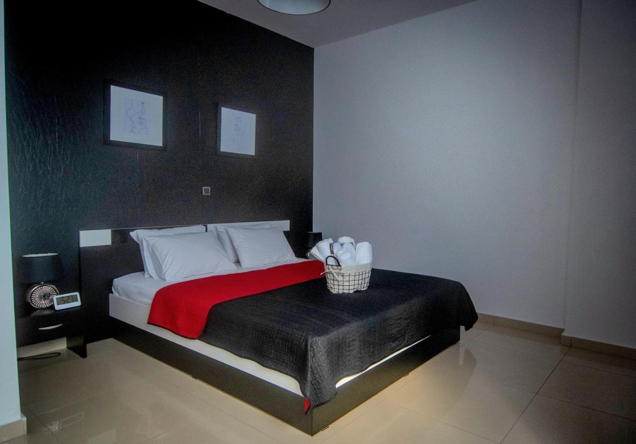 Mistral Luxury Living Lejlighedshotel Néa Péramos Eksteriør billede