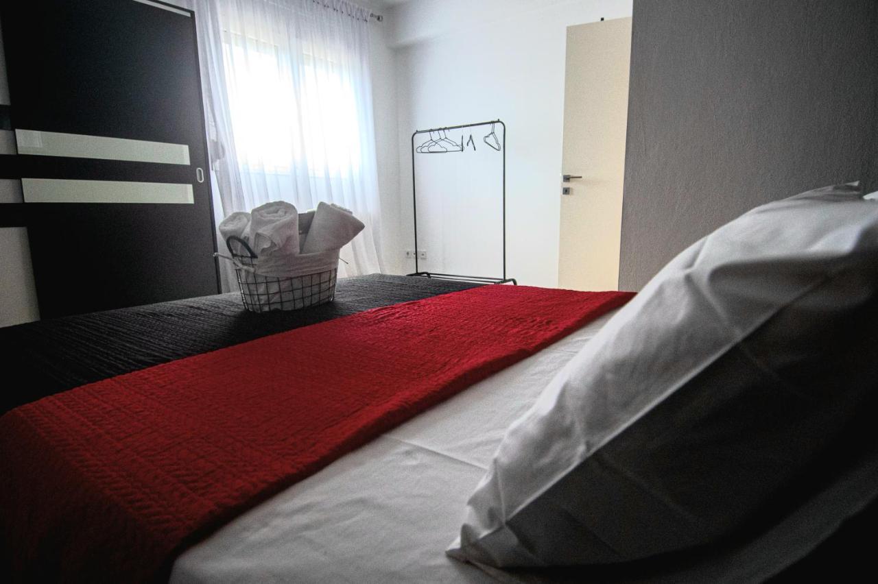 Mistral Luxury Living Lejlighedshotel Néa Péramos Eksteriør billede