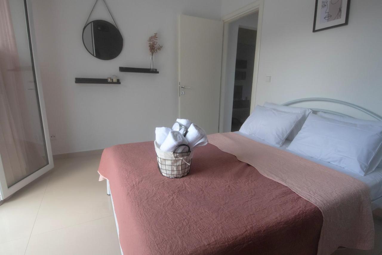 Mistral Luxury Living Lejlighedshotel Néa Péramos Eksteriør billede